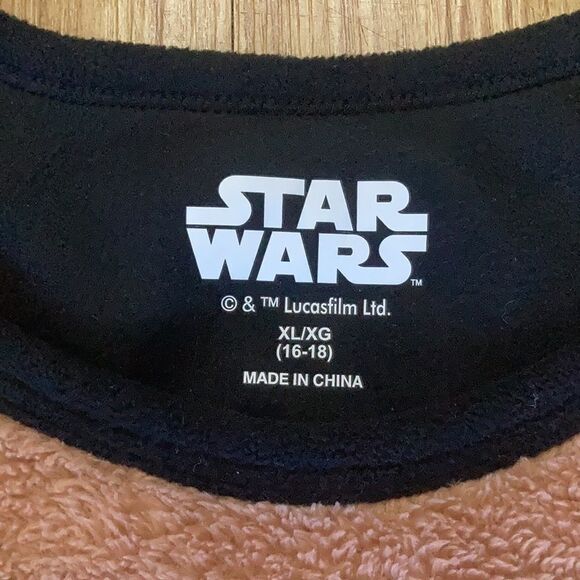 Star Wars Chebaca Sleep Top NWT - Picture 3 of 7
